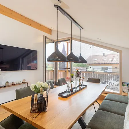Apartamento Chiemgauloft , 5 Sterne Am Chiemsee