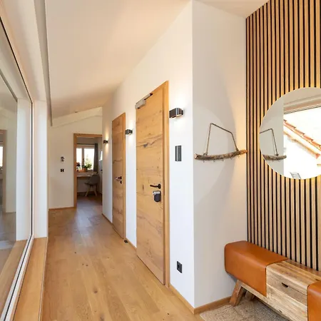 Apartamento Chiemgauloft , 5 Sterne Am Chiemsee *