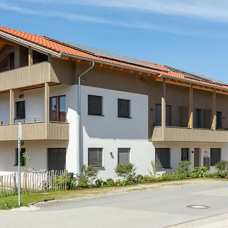 Chiemgauloft , 5 Sterne Am Chiemsee アパート *