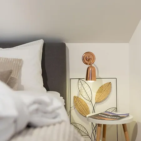 Chiemgauloft , 5 Sterne Am Chiemsee Apartmán Übersee